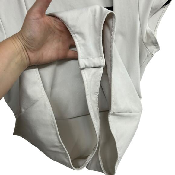 Minimalist chic scoop neck bodysuit Intimately Free People white short sleeve S - Picture 3 of 6